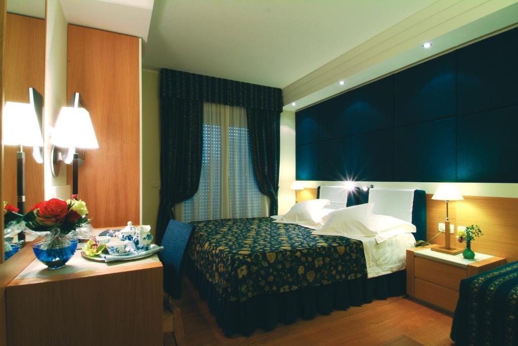Aparthotel England Риччоне Номер фото