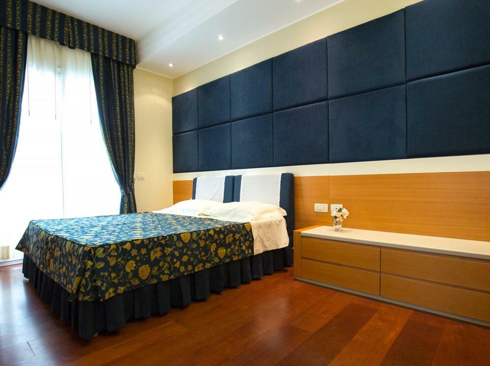 Aparthotel England Риччоне Экстерьер фото